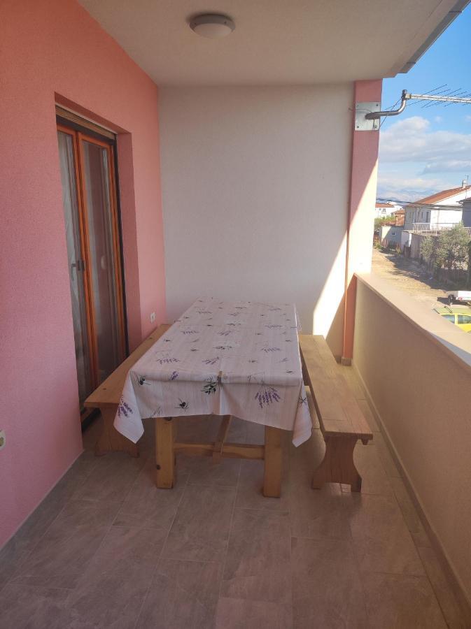 Kaštela Apartment Paic מראה חיצוני תמונה