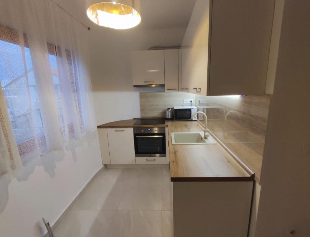 Kaštela Apartment Paic מראה חיצוני תמונה